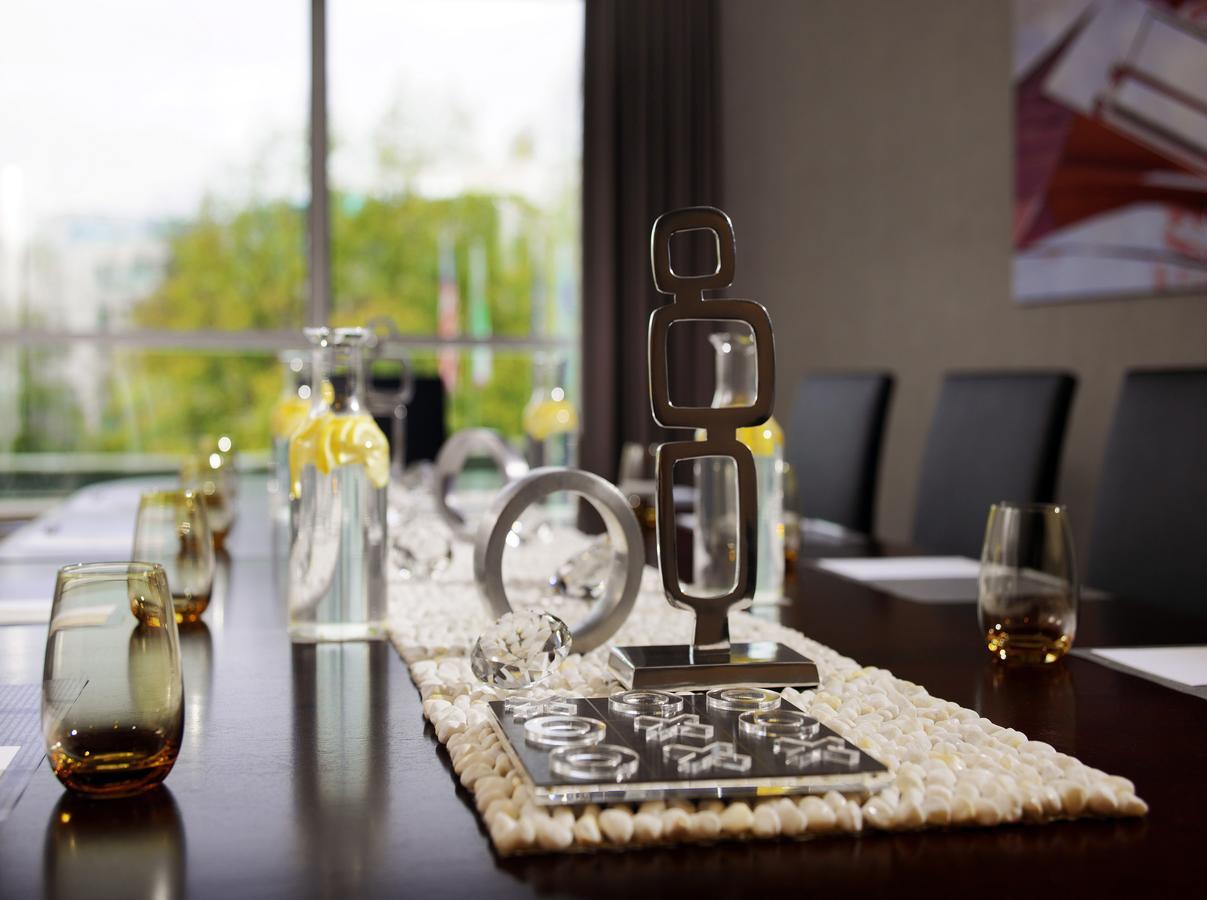 Renaissance Duesseldorf Hotel Ngoại thất bức ảnh