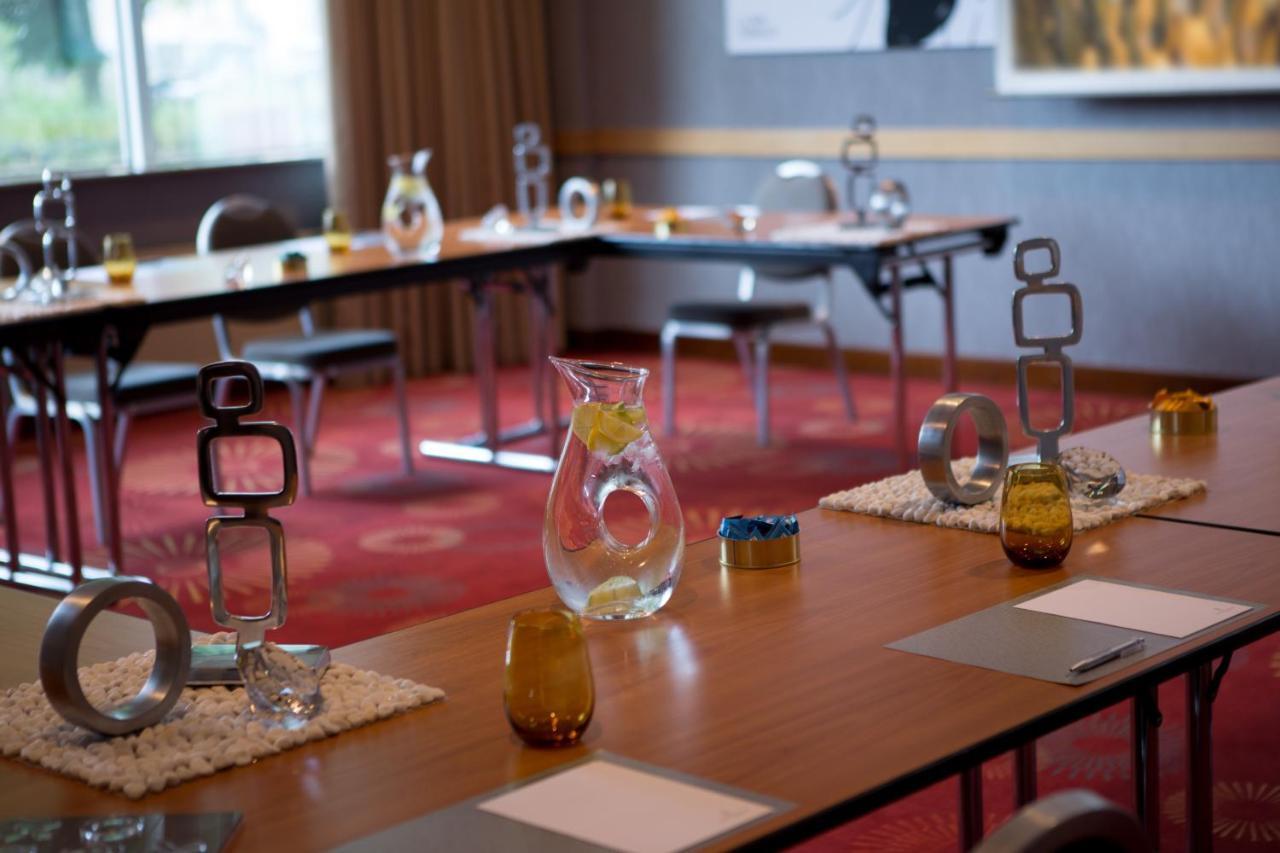 Renaissance Duesseldorf Hotel Ngoại thất bức ảnh