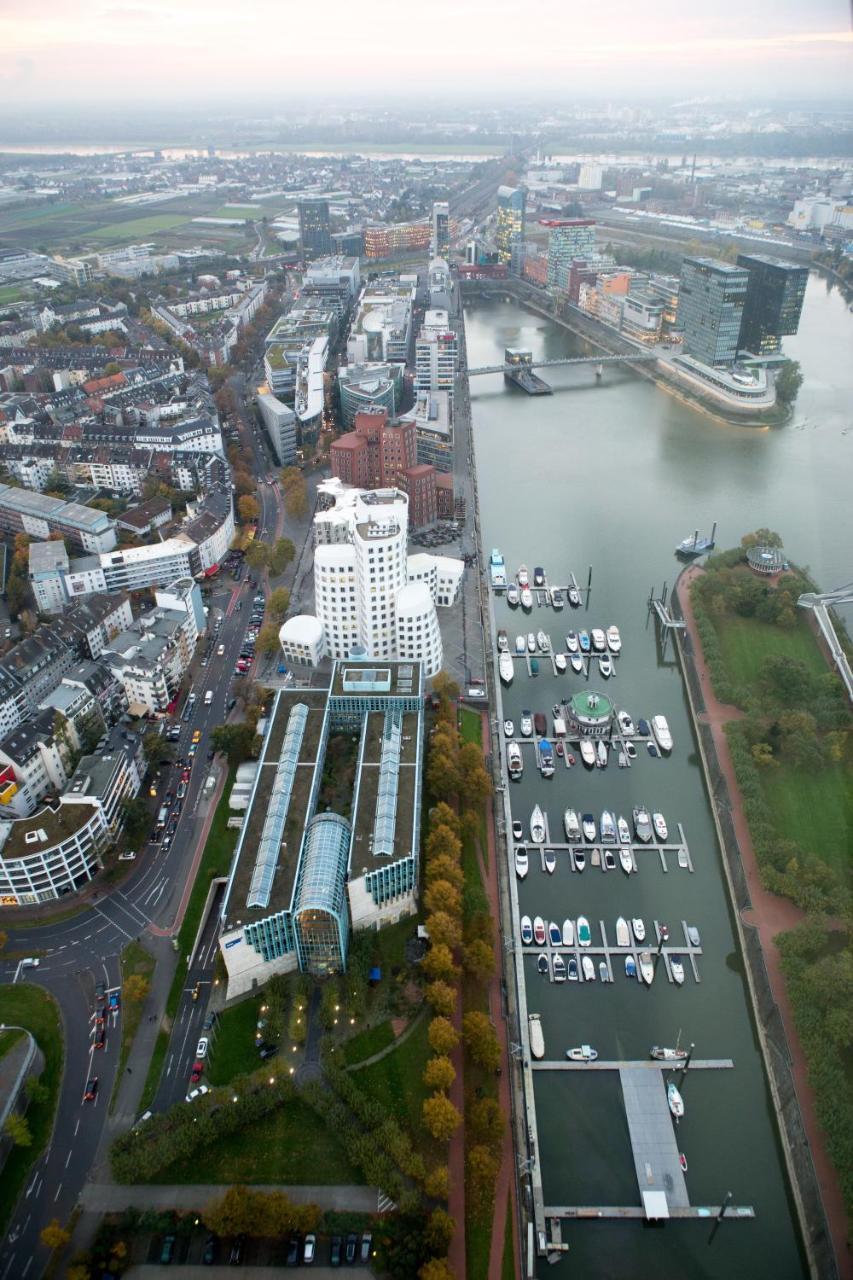 Renaissance Duesseldorf Hotel Ngoại thất bức ảnh