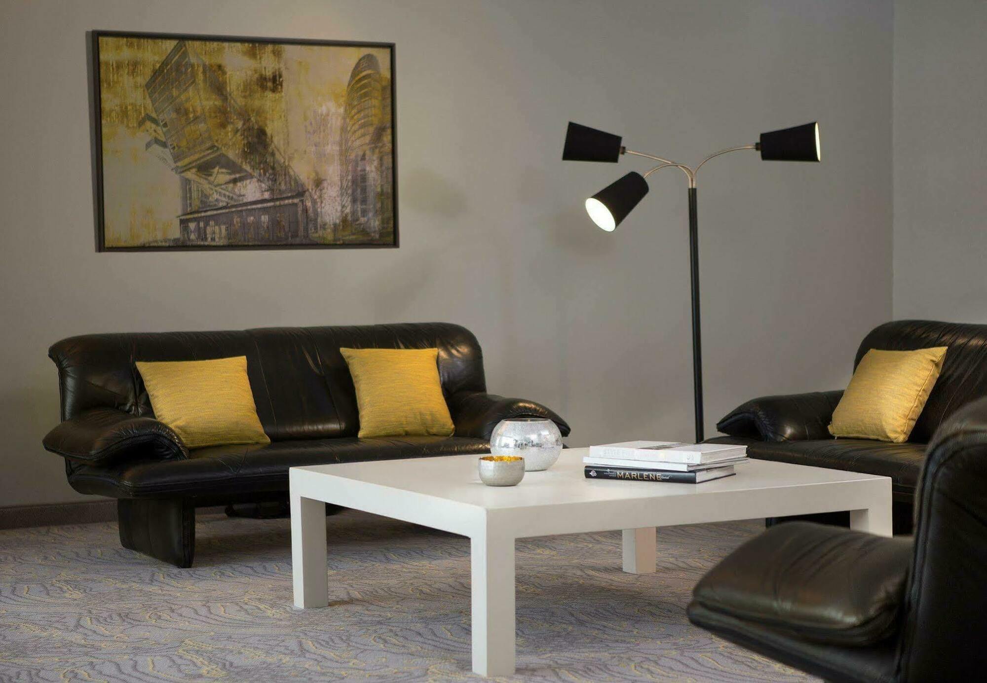 Renaissance Duesseldorf Hotel Ngoại thất bức ảnh